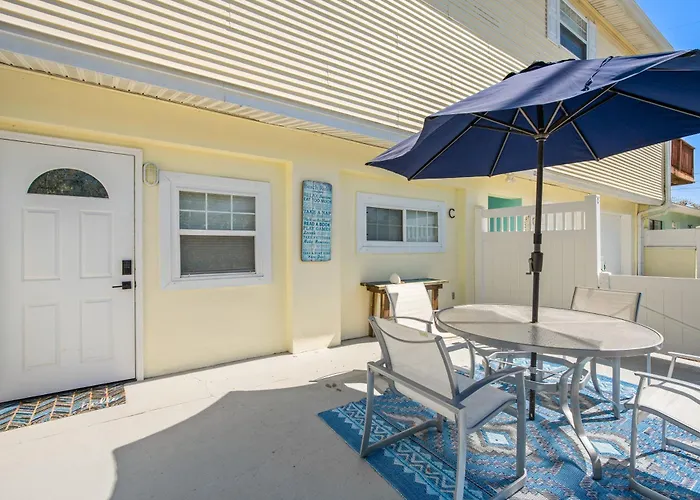 Condo - 2 Min Walk To Beach
